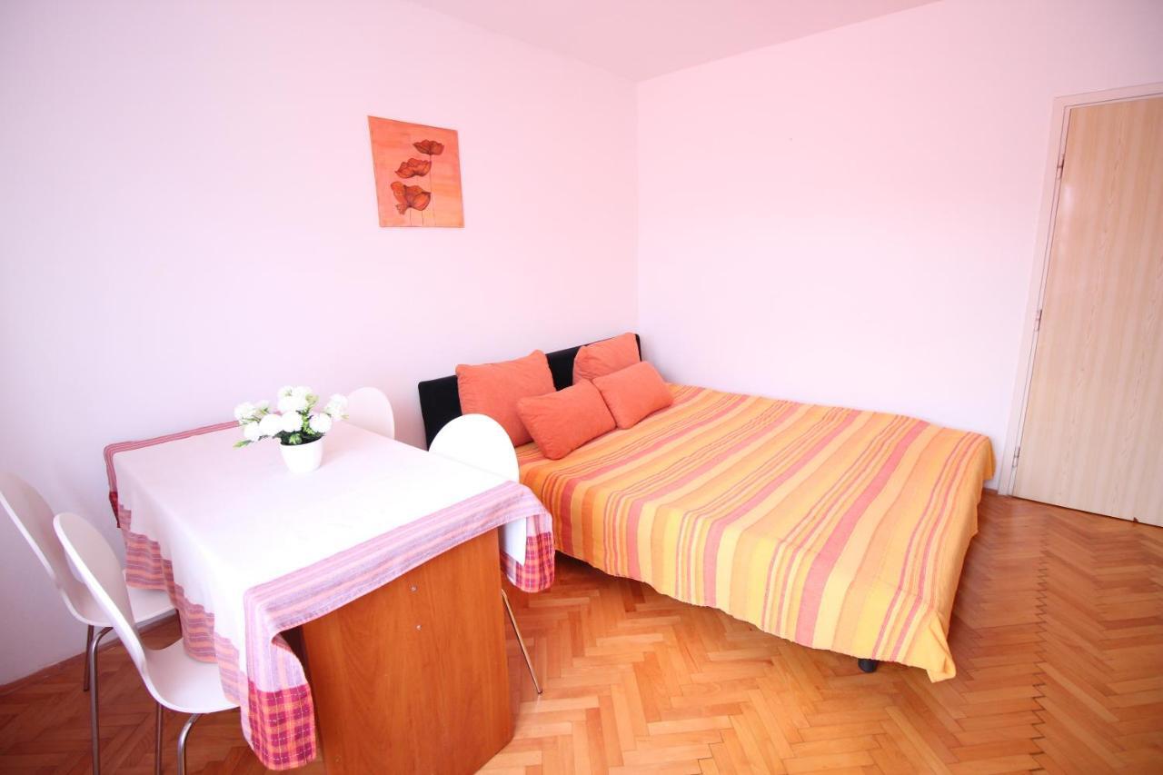 로비니 Casa Lidija 아파트 외부 사진